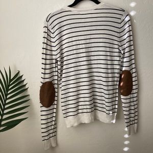 Faux leather patches lightweight v neck sweater